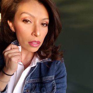 Meet your Posher, Dinorah